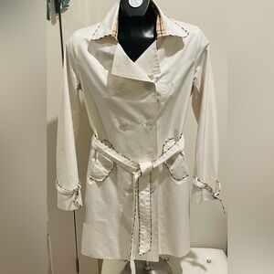 Burberry Light Honey Double-Breasted Trench with Contrast Check Trim